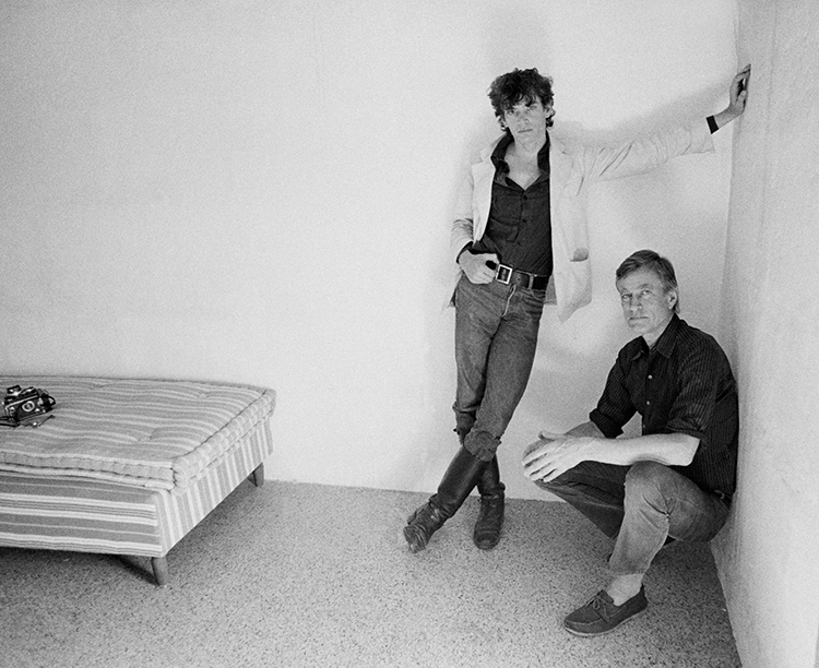 Robert Mapplethorpe and Sam Wagstaff, Arles, France, 1981 (photo Teresa Engle)